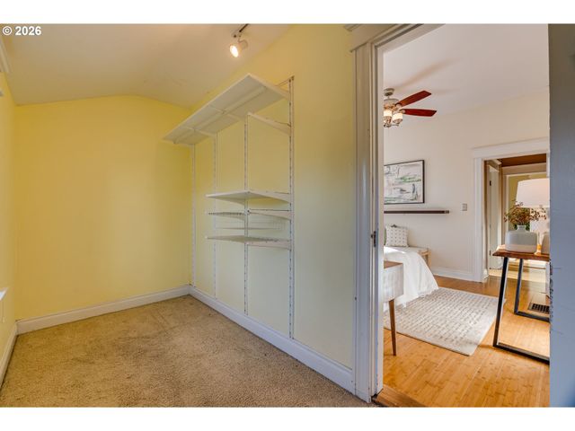 9468 N MOHAWK Ave, Portland, OR 97203