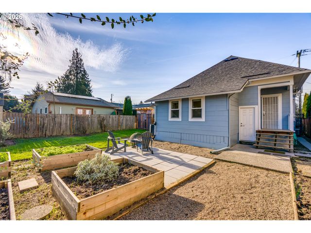 9468 N MOHAWK Ave, Portland, OR 97203