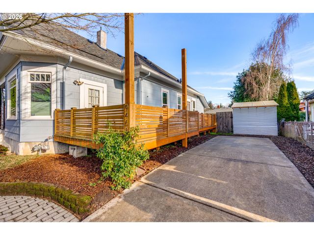 9468 N MOHAWK Ave, Portland, OR 97203