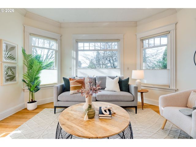 9468 N MOHAWK Ave, Portland, OR 97203