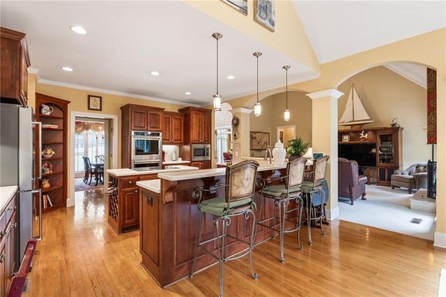 4110 Runnymede Drive SW, Lilburn, GA 30047