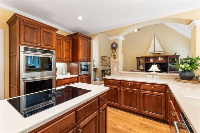 4110 Runnymede Drive SW, Lilburn, GA 30047
