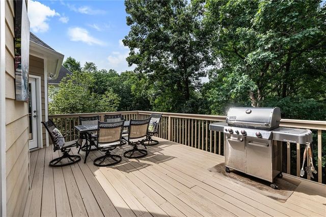 4110 Runnymede Drive SW, Lilburn, GA 30047