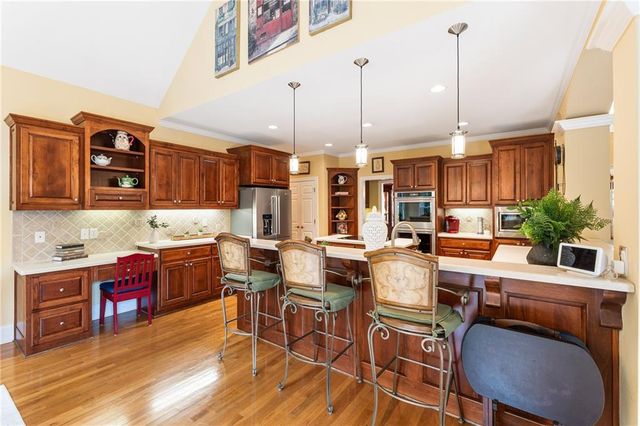 4110 Runnymede Drive SW, Lilburn, GA 30047