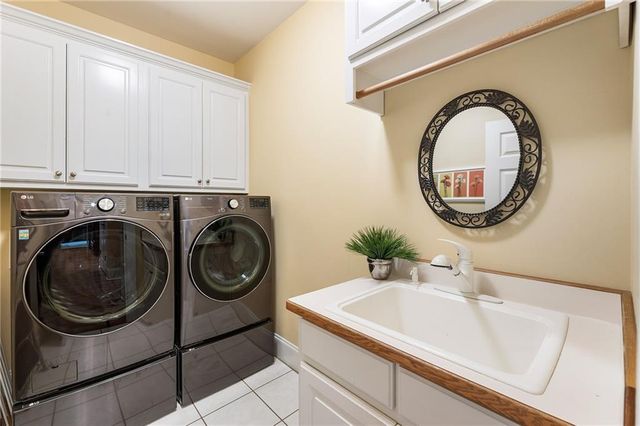 4110 Runnymede Drive SW, Lilburn, GA 30047