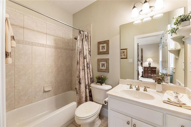 4110 Runnymede Drive SW, Lilburn, GA 30047
