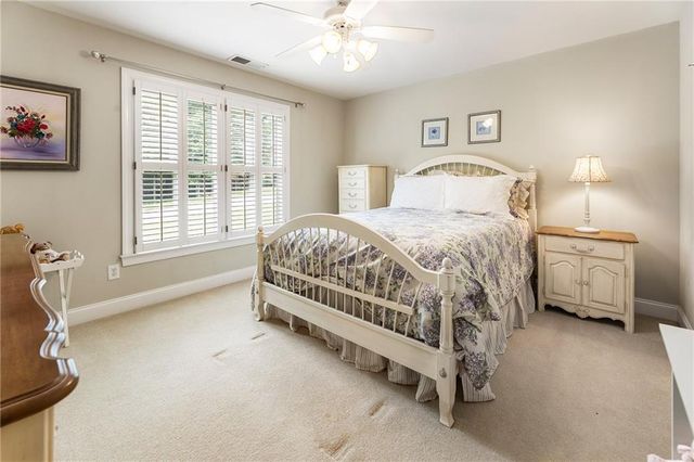 4110 Runnymede Drive SW, Lilburn, GA 30047