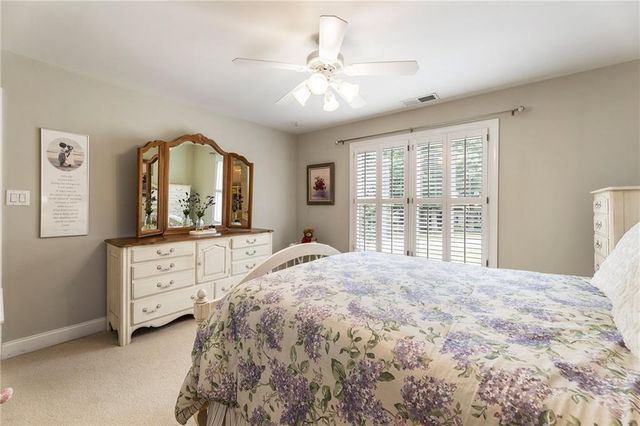 4110 Runnymede Drive SW, Lilburn, GA 30047