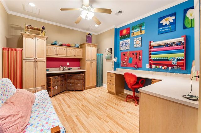 4110 Runnymede Drive SW, Lilburn, GA 30047