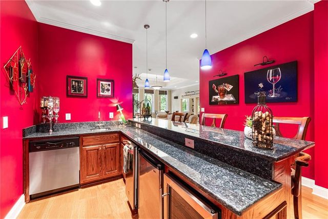 4110 Runnymede Drive SW, Lilburn, GA 30047