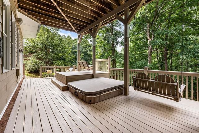 4110 Runnymede Drive SW, Lilburn, GA 30047