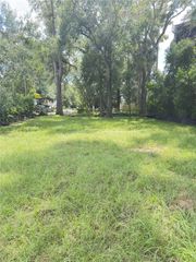 804 E KNOLLWOOD STREET, Tampa, FL 33604
