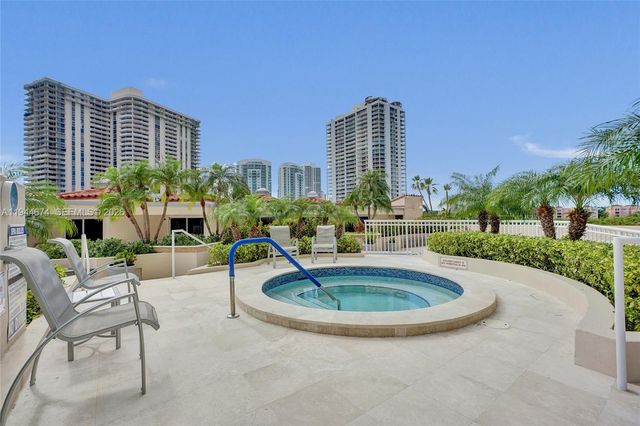 19667 Turnberry Way 12F, Aventura, FL 33180