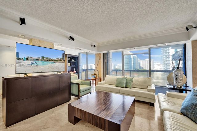 19667 Turnberry Way 12F, Aventura, FL 33180
