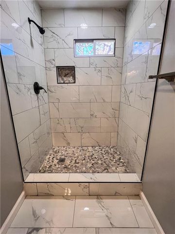 7910 E 74th Street, Kansas City, MO 64133