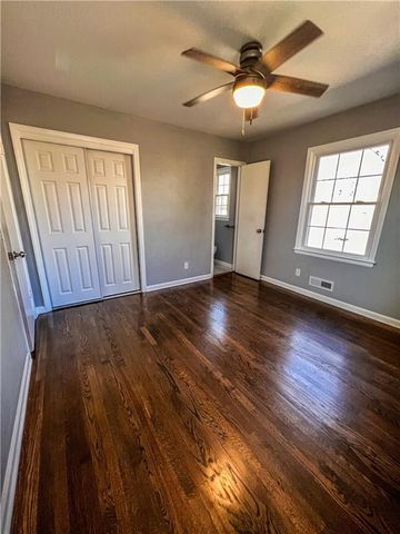 7910 E 74th Street, Kansas City, MO 64133