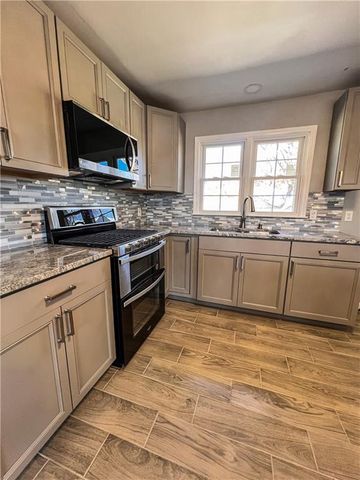 7910 E 74th Street, Kansas City, MO 64133