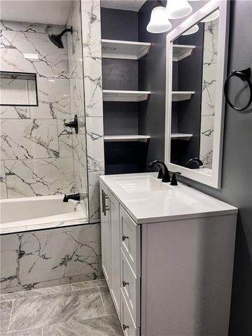 7910 E 74th Street, Kansas City, MO 64133