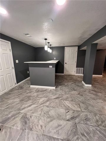 7910 E 74th Street, Kansas City, MO 64133