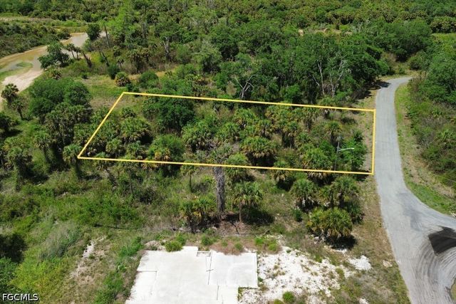 1955 Walcott LOOP, Lehigh Acres, FL 33972