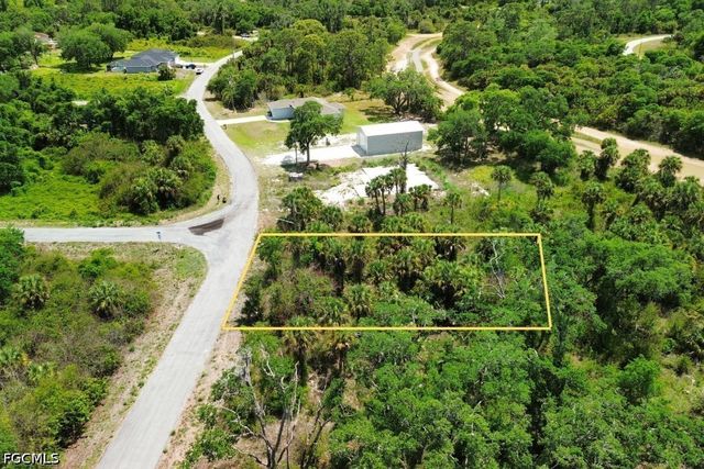 1955 Walcott LOOP, Lehigh Acres, FL 33972