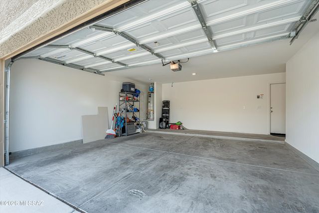 5980 S Antrim Loop, Tucson, AZ 85706