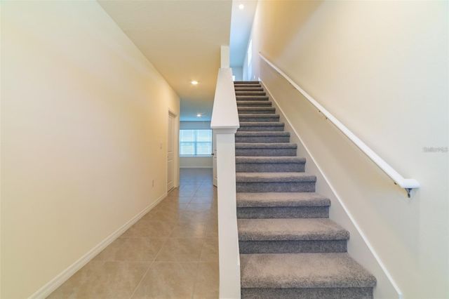 9138 FORGE BREEZE LOOP, Wesley Chapel, FL 33545