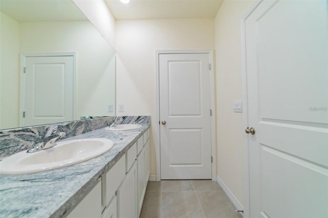 9138 FORGE BREEZE LOOP, Wesley Chapel, FL 33545