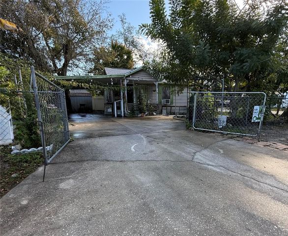 10 MAYS STREET, Plant City, FL 33563