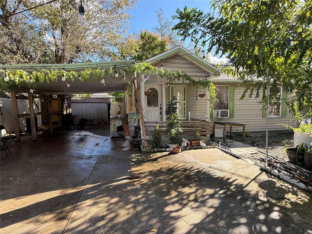 10 MAYS STREET, Plant City, FL 33563