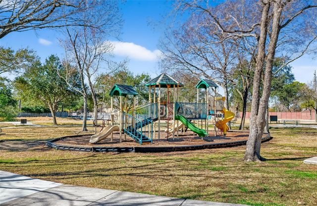 10023 Katherine Court, Houston, TX 77089