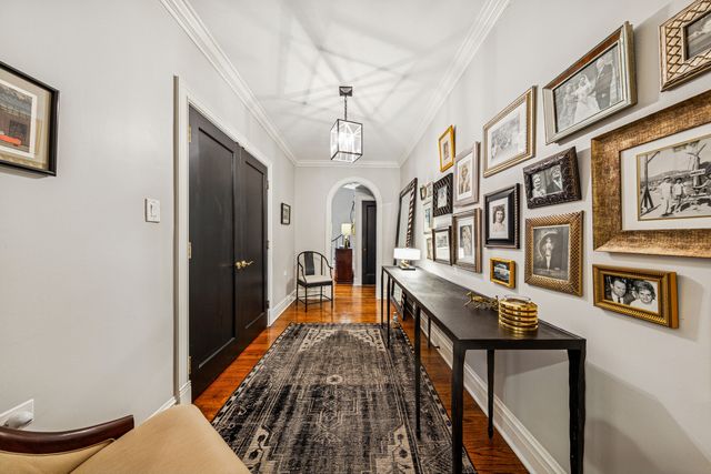 20 E Cedar Street 2C, Chicago, IL 60611