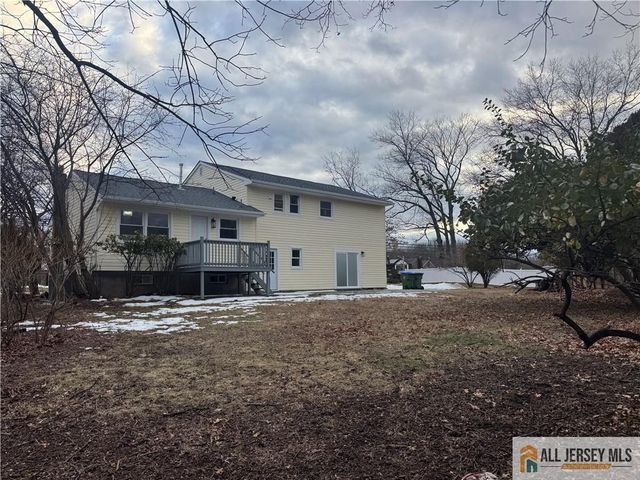1868 Oak Tree Road, Edison, NJ 08820