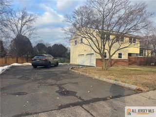 1868 Oak Tree Road, Edison, NJ 08820