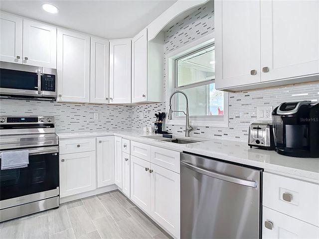1160 LINDEN ROAD, Venice, FL 34293
