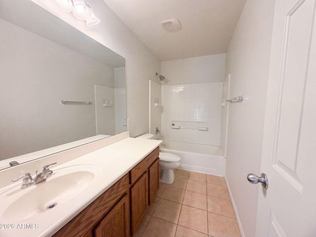 28984 N AGAVE Road, San Tan Valley, AZ 85143