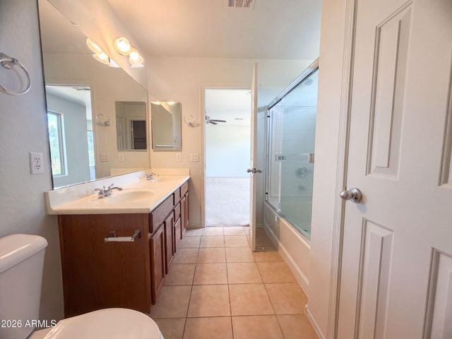 28984 N AGAVE Road, San Tan Valley, AZ 85143