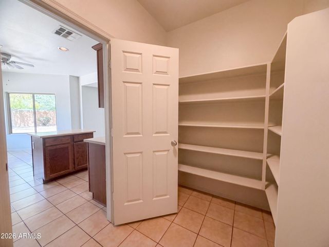 28984 N AGAVE Road, San Tan Valley, AZ 85143
