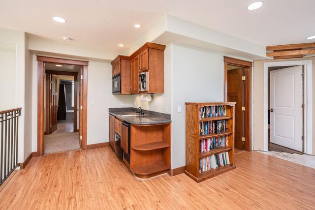7420 Woodside Dr, Citrus Heights, CA 95621