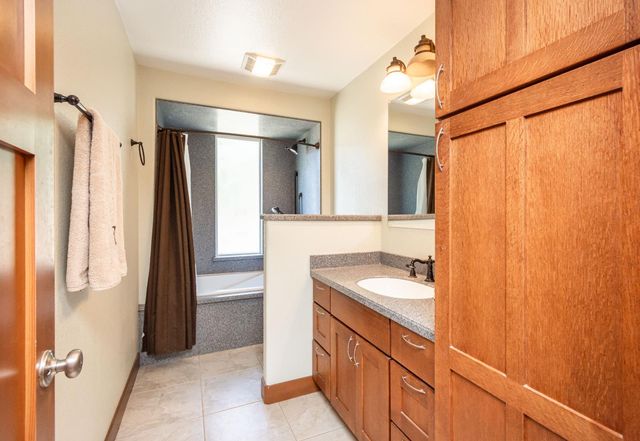 7420 Woodside Dr, Citrus Heights, CA 95621