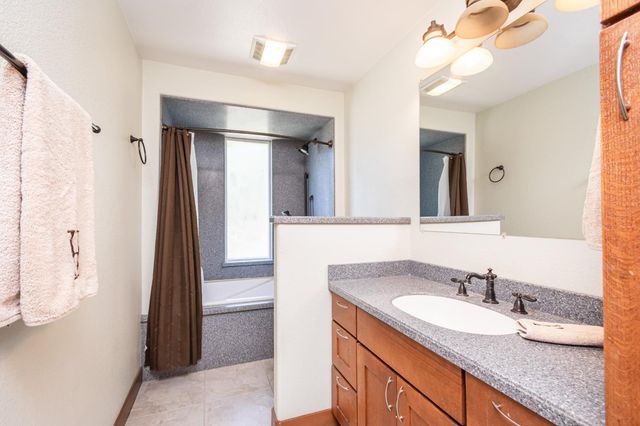 7420 Woodside Dr, Citrus Heights, CA 95621