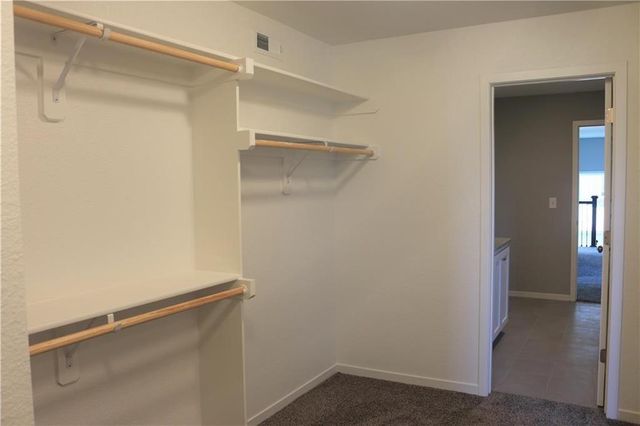 2695 W Park Street, Olathe, KS 66061