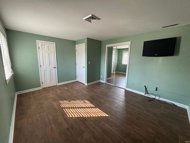 1310 Culbertson Court, Auburn, IN 46706