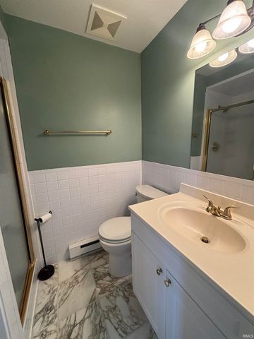 1310 Culbertson Court, Auburn, IN 46706