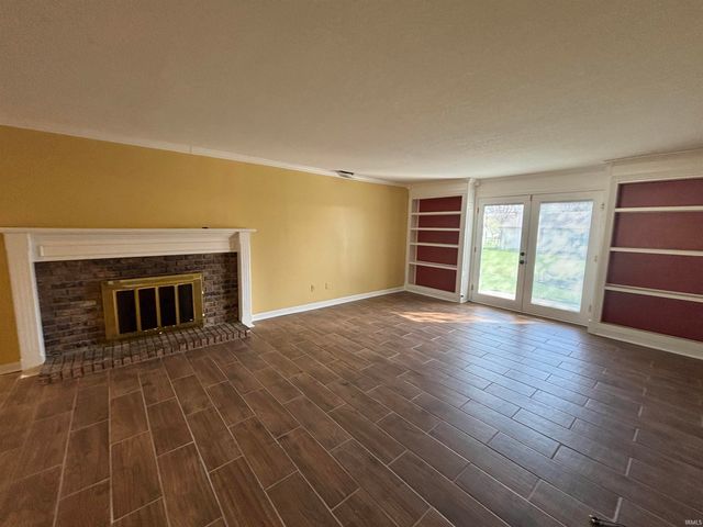 1310 Culbertson Court, Auburn, IN 46706