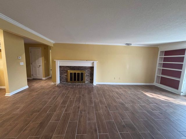 1310 Culbertson Court, Auburn, IN 46706