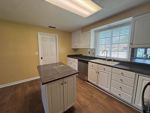 1310 Culbertson Court, Auburn, IN 46706