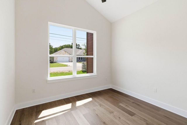 118 Puu Waa Waa LN, Bastrop, TX 78602