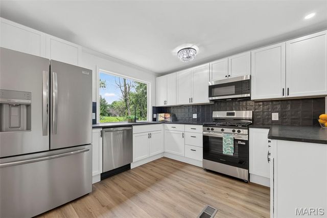 2074 Duclair Parkway, St Charles, MO 63304