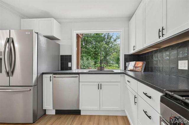 2074 Duclair Parkway, St Charles, MO 63304